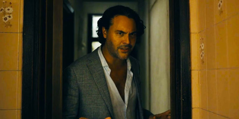 Jack Huston as David Starr in Expats episode 4