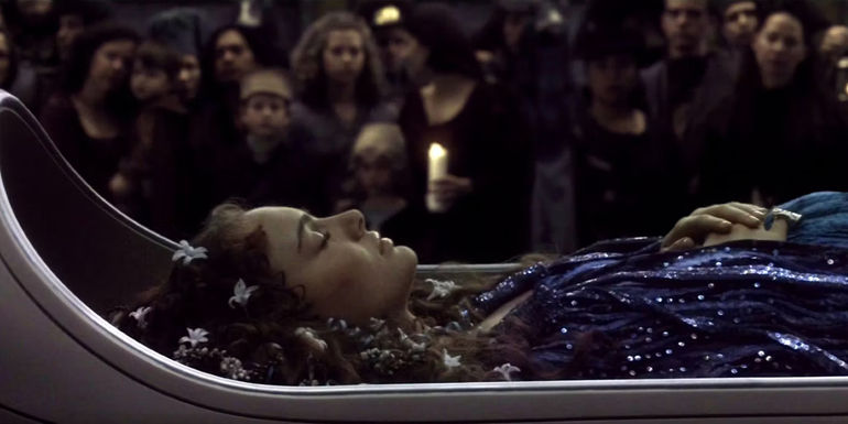 Natalie Portman as Padmé Amidala during her funeral in Star Wars: Episode III - Revenge of the Sith