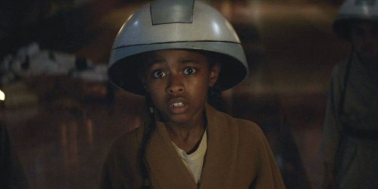 Ayaamii Sledge as young Reva looking scared in the Stars Obi Wan Kenobi spinoff show