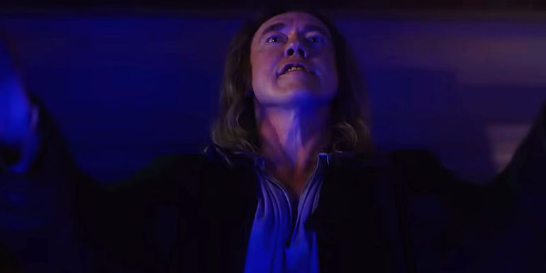 Kevin Durand standing with his arms wide as Captain Gideon in Locke & Key 