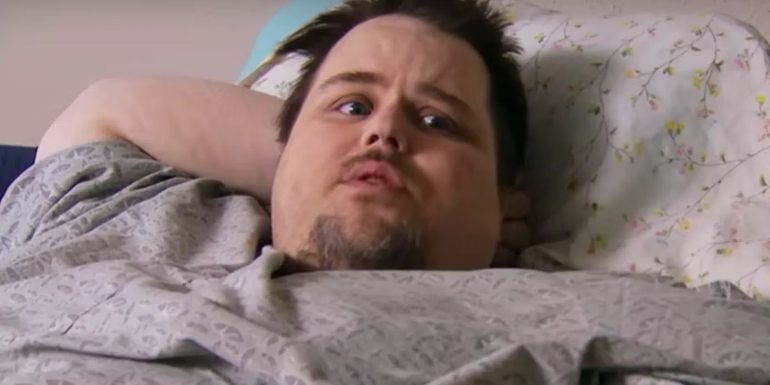 James King My 600 lb Life lying in bed looking upset