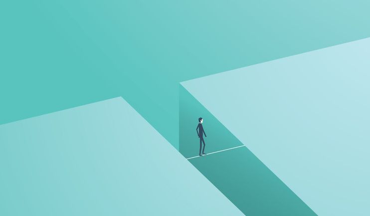 Unveiling the Changing Landscape of Socio-Economic Pay Gaps in Marketing