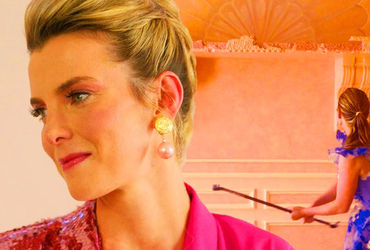 Unveiling the Intricacies of Amelia's Journey in Roar: A Tale Beyond Fairytales