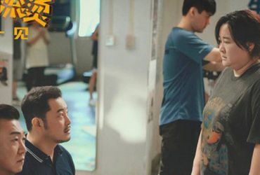 Sự Kỳ Diệu Của Nghệ Thuật Hài Trong Bộ Phim Tết Đình Đám