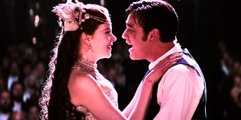 Christian and Satine singing together in Moulin Rouge