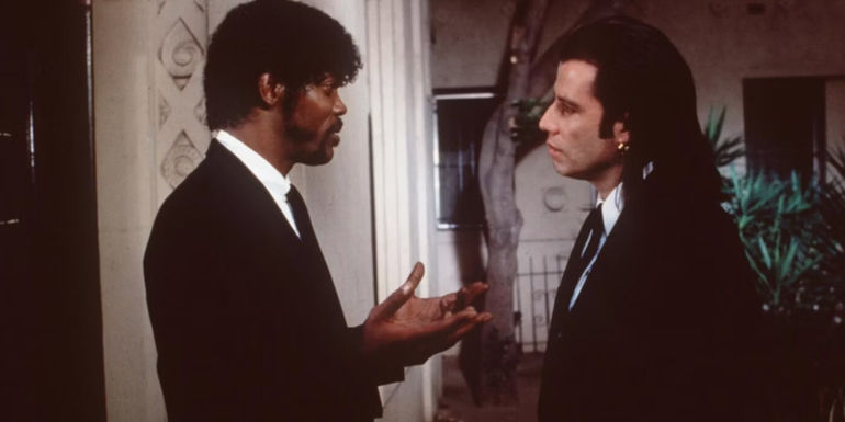 Samuel L Jackson talks to John Travolta in Pulp Fiction