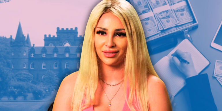 90 Day Fiance's Sophie Sierra with money against a pink and blue background