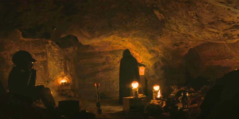 Kessler and Kwan in the cave in Halo season 2