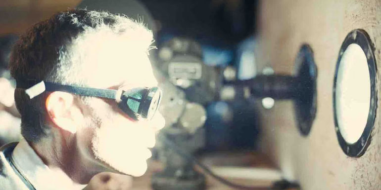 Oppenheimer watching the Trinity Test in Oppenheimer