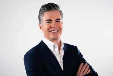 Unveiling the Reality TV Drama: Big Brother Alumni's Struggle on 'The Traitors'