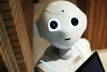 Bí ẩn đằng sau sự lựa chọn màu trắng của robot