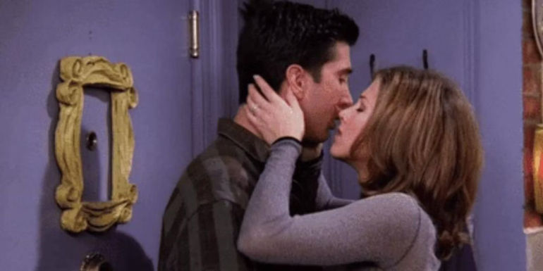 Rachel and Ross Kissing