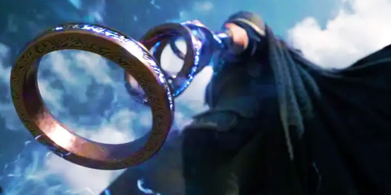 Xu Wenwu wielding the Ten Rings in Shang-Chi and the Legend of the Ten Rings