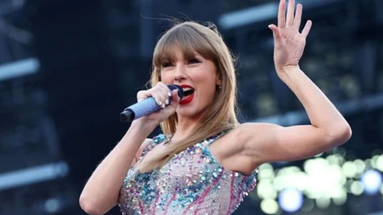 Taylor Swift - Hành Trình Lưu Diễn Đỉnh Cao
