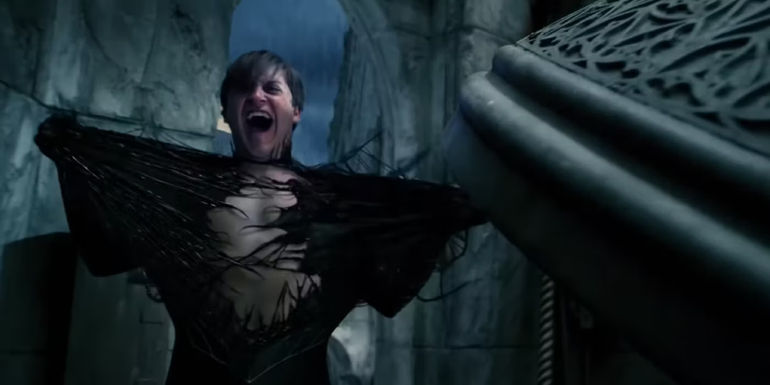 Tobey Maguire screaming while pulling the Symbiote off him in Spider-Man 3