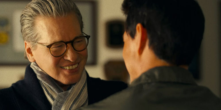 Iceman cười với Maverick trong Top Gun: Maverick - Mối Quan Hệ Maverick & Iceman của Top Gun: Maverick Thiếu Mất Thập Kỷ Ngữ Lực