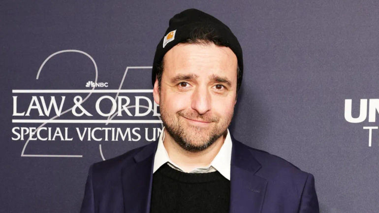 Heroic Actor Rescues Children from Set Fire: A Behind-the-Scenes Miracle