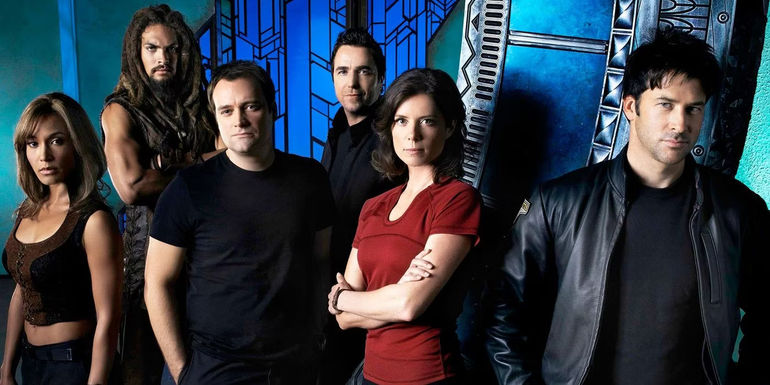 Cast of Stargate Atlantis posing  - TV Series Started In 2004 - Stargate: Atlantis