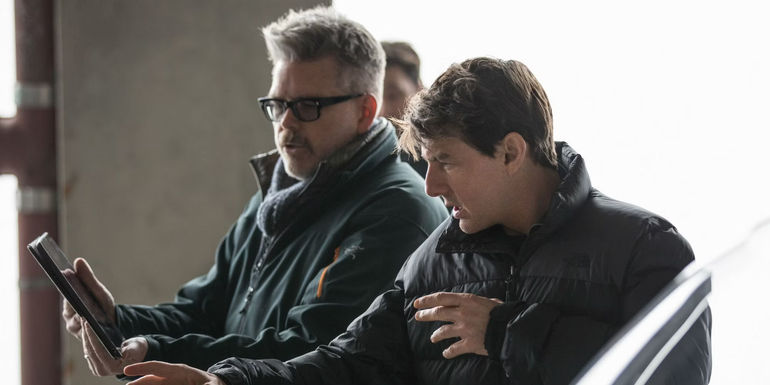 Christopher McQuarrie and Tom Cruise on Mission Impossible 7 Set - Tom Cruise Has Only Worked With Familiar Directors For The Last 10 Years