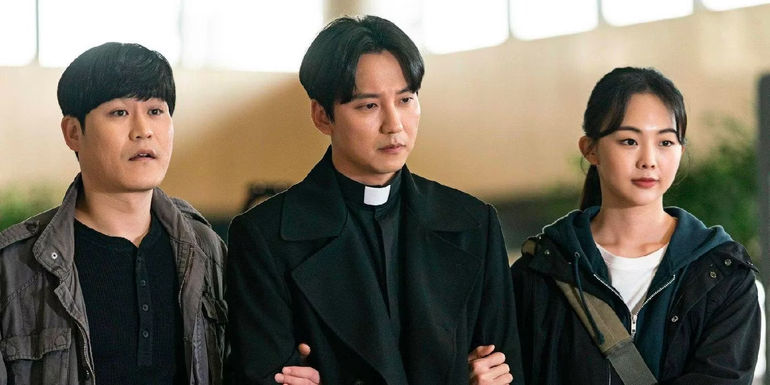 Cast of Fiery Priest