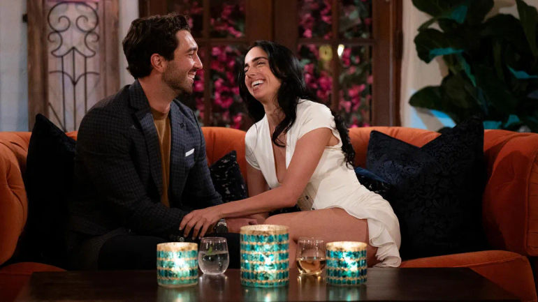 Joey Graziadei Discusses the Complex Dynamics with Maria Georgas on 'The Bachelor