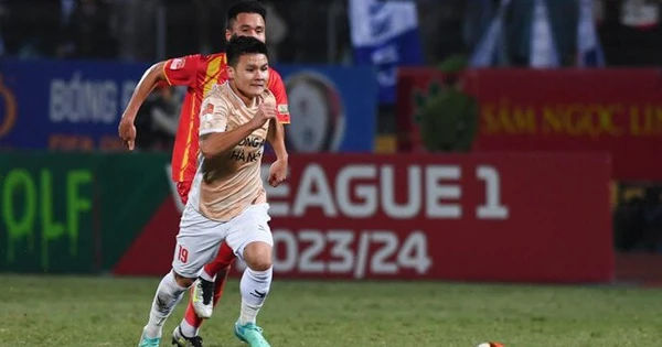 Trận đấu kịch tính giữa CLB Công an Hà Nội và Thanh Hóa