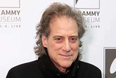 Remembering Comedian Richard Lewis: A Legacy of Laughter and Resilience