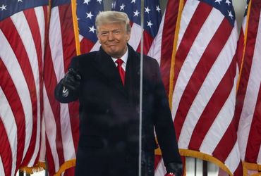 Trump challenges ruling barring him from Illinois primary ballots