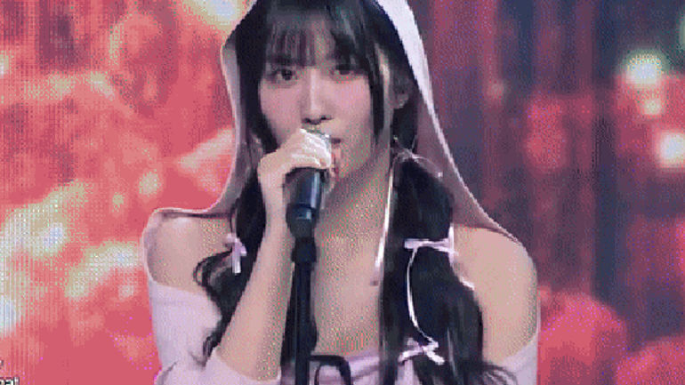 Sức Hút Đặc Biệt Của TWICE: Khám Phá Điểm Mạnh Trong Hát Live