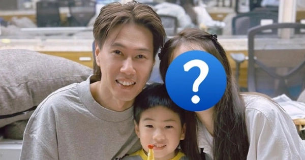 Cuộc sống đầy màu sắc của nữ ca sĩ Ella - Một mẹ bỉm sữa đầy nghị lực