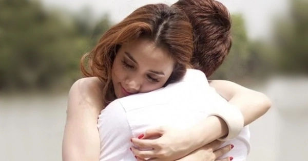 Vẻ Đẹp Đôi Mắt Sánh Đôi: Huy Khánh - Trang Nhung Sau 16 Năm