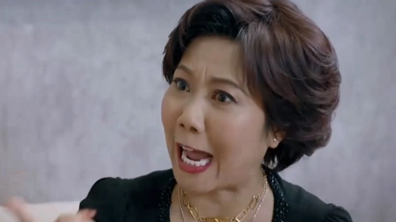 Bà Mến - Người Mẹ Quyền Lực Trong Trạm Cứu Hộ Trái Tim: Một Màu Sắc Hoàn Toàn Khác