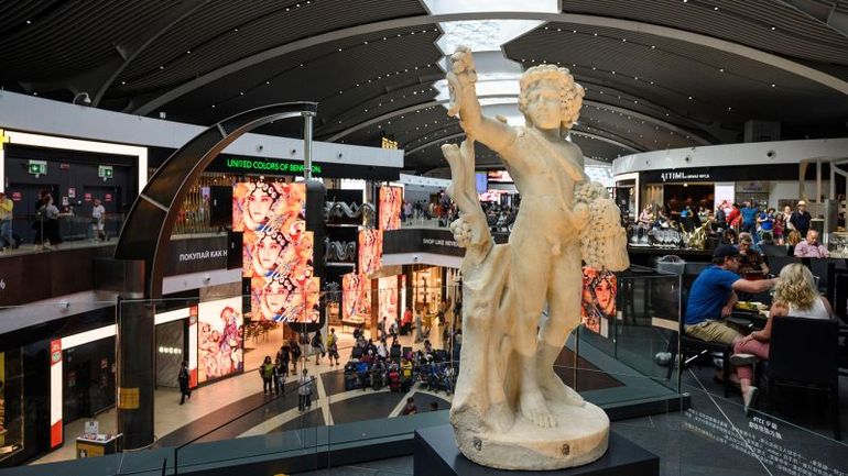 Top International Airports Preferred by Travelers