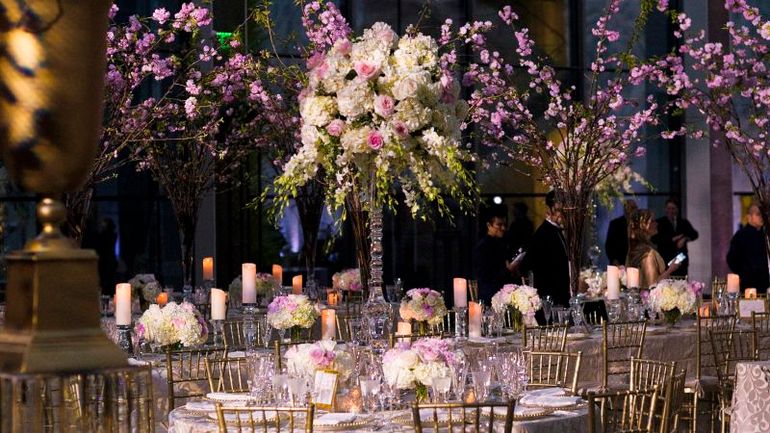 Rethinking Wedding Splurges: How Engaged Couples Embrace Simplicity