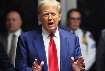 Understanding the Dramatic $1 Billion Net Worth Plunge: Trump's Financial Rollercoaster