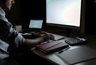 How Your Early Work Schedule Could Impact Your Long-Term Health, According to Research