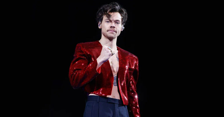 Explore Harry Styles' Hometown with Dedicated Fans as Your Tour Guides