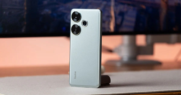 Redmi Turbo 3: Sức Mạnh Của Snapdragon 8s Gen 3 Trên Chiếc Smartphone Chơi Game Tầm Trung