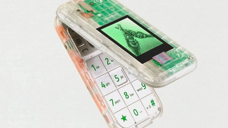 The Boring Phone: Sự Kết Hợp Độc Đáo Của Heineken và Bodega
