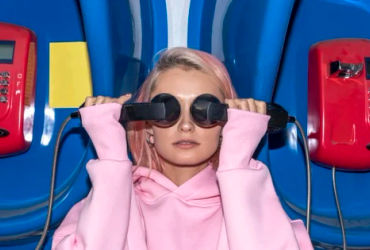 Câu chuyện đằng sau chiếc điện thoại 'nhàm chán' đầy bí ẩn