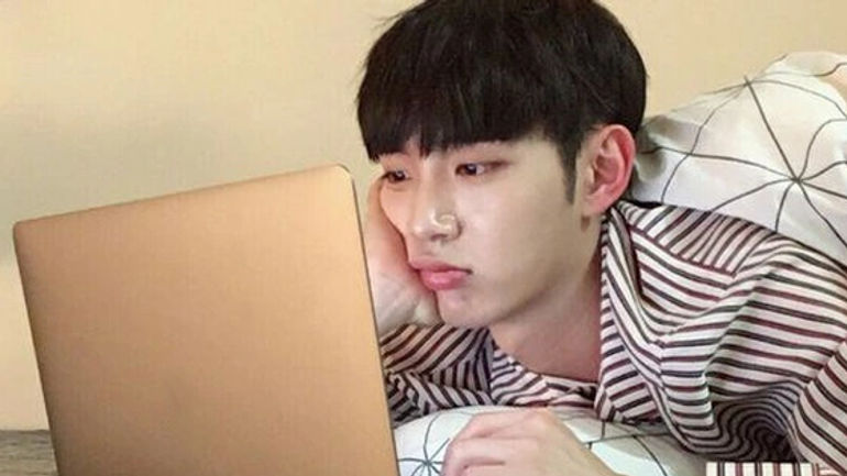 Những Thói Quen Ăn Cắp Trí Nhớ và Tàn Phá Não Bộ Mà Bạn Cần Biết