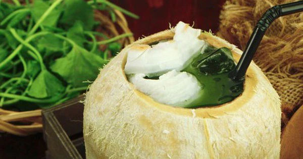 5 Loại Nước Giúp Giải Nhiệt và Chăm Sóc Da Trong Ngày Nắng Nóng