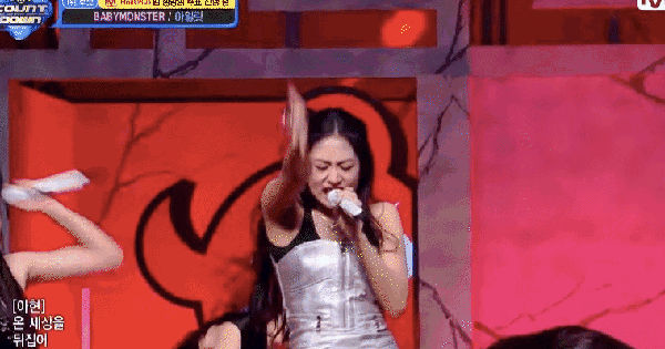 Sự Vươn Lên Đỉnh Cao: BABYMONSTER Và Chiếc Cúp Đầu Tiên Trong Sự Nghiệp