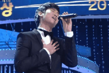 Kim Soo Hyun và Pha 'Chữa Cháy' Khi Hát Tặng 'Bạn Gái' Suzy: Câu Chuyện Đằng Sau 10 Triệu View