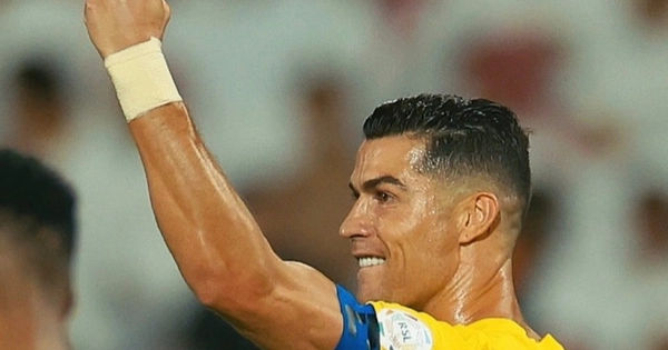 Chặng đường chinh phục cột mốc 900 bàn thắng của Ronaldo