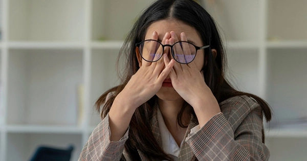 Bảy biểu hiện đôi mắt cần được chăm sóc đúng cách