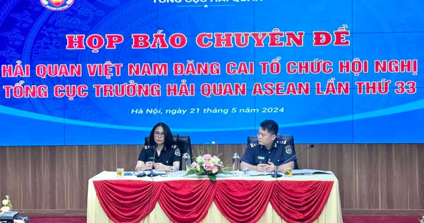 Cuộc cách mạng của Thương mại Điện tử: Chính sách thuế và Quản lý Hải quan