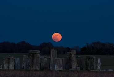 Uncovering Stonehenge's Lunar Connection Through a Rare Celestial Event