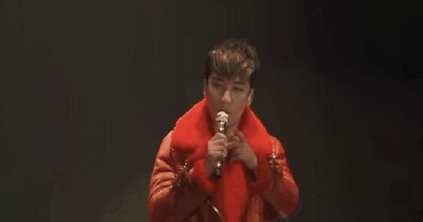 Seungri và Câu Chuyện Đằn Mặt Fan tại Concert BIGBANG: Sợ Hãi và Bí Ẩn