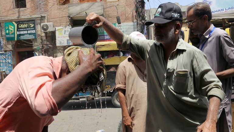Record-breaking Heatwave Hits Pakistan with Temperatures Surpassing 52°C